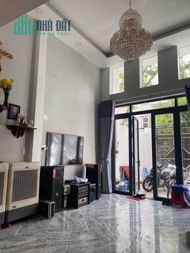 GẤP BÁN GIẢM TỪ 13tỷ xuống còn 10tỷ1 giá chốt, mặt tiền KHU TÂN HƯƠNG-TÂN PHÚ 99m2.
