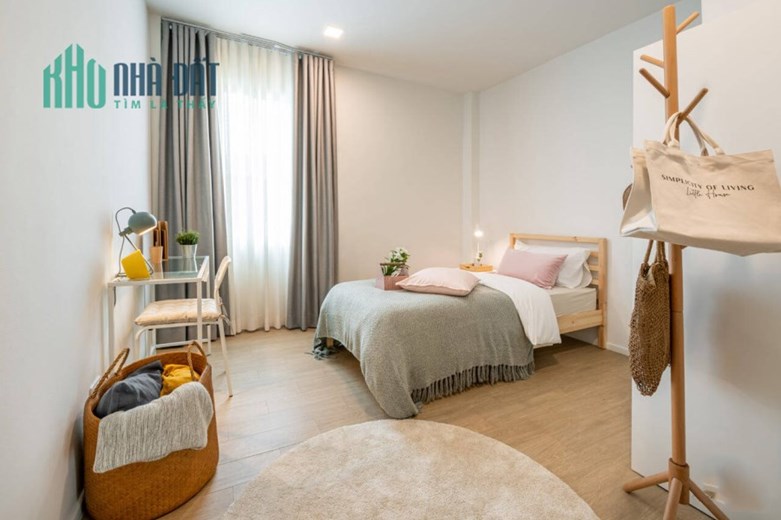 Nhà ngõ Nguyễn Văn Cừ  46m2, MT: 6,8m. ô tô 15m. Giá chỉ hơn 3 tỷ.