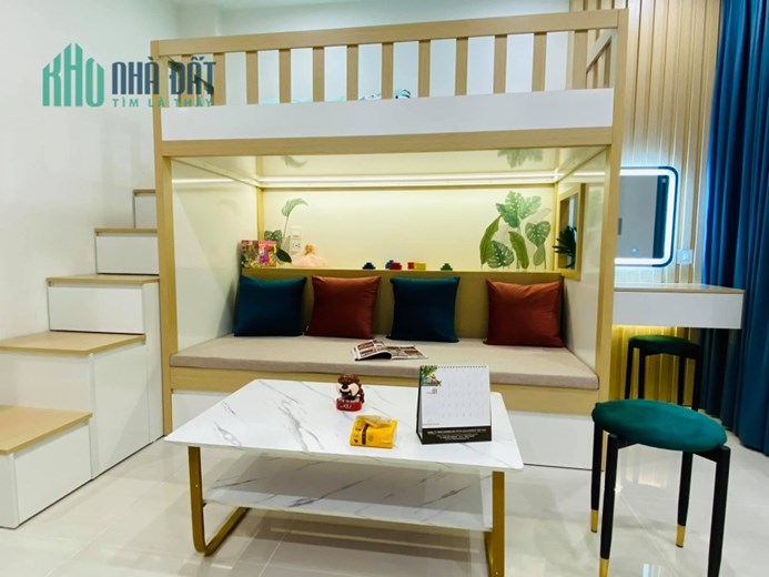 Nhà ngõ Nguyễn Văn Cừ  46m2, MT: 6,8m. ô tô 15m. Giá chỉ hơn 3 tỷ.