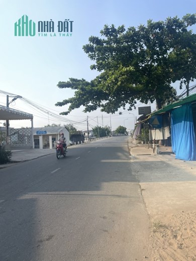 CHÍNH CHỦ BÁN NHANH Lô Đất 2 Mặt Tiền Tặng Nhà Xưởng Tại Quốc Lộ 60, Bến Tre - Giá Đầu Tư