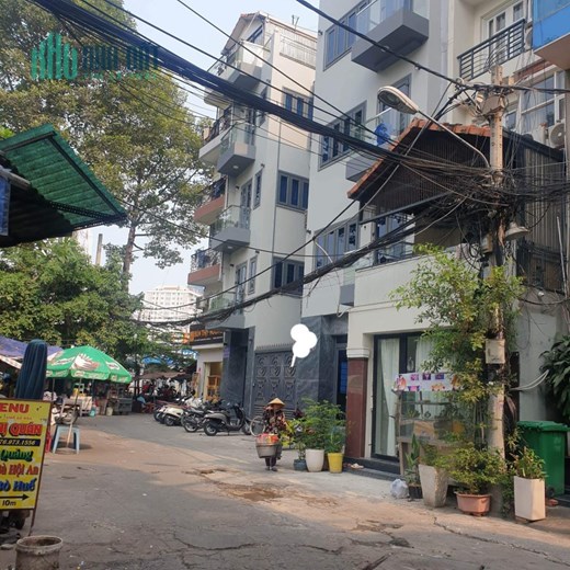 GẤP BÁN CHIA TÀI SẢN CHO CÁC CON - KHU VIP QUẬN 1