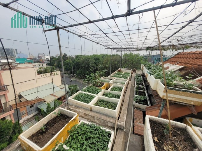 chính chủ bán nhà căn góc đường CN1, 5 tầng, nhựa 20m, 132m2 giá 32 tỷ, sát aeon mall tân phú.