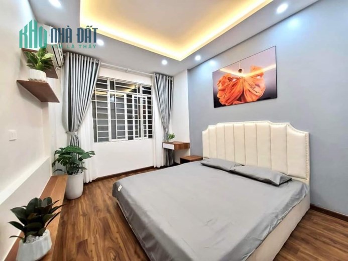 BÁN NHÀ ĐẸP CHỈ 50M RA ÔTÔ 5 TẦNG 3 PHÒNG NGỦ DT: 33M2 MT: 3.5M GIÁ: 3.99 TỶ CÓ THƯƠNG LƯỢNG PHỐ LÊ