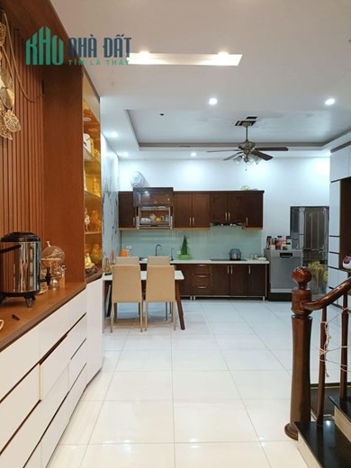 Chính chủ bán nhà phố Ao Sen, 50m2 x 4 T.  KINH DOANH ĐÌNH - NGÕ THÔNG 2 Ô TÔ TRÁNH.