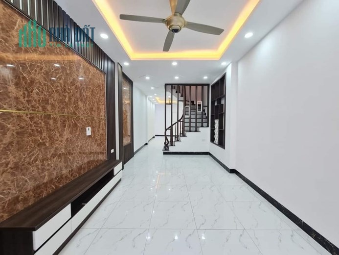 Gốc Đề Minh Khai-nhà mới--Hoàng Mai 55mx4 tầng-4PN-Nhà mới-gần ô tô.xây hiện đại ngõ thông-ở ngay