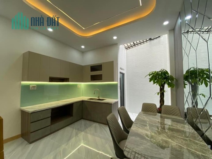 ✅ Vị trí: 84/ Bùi Quang Là, phường 12, quận Gò Vấp.
✅ Kết cấu: trệt, 2 lầu: phòng khách, bếp, 4