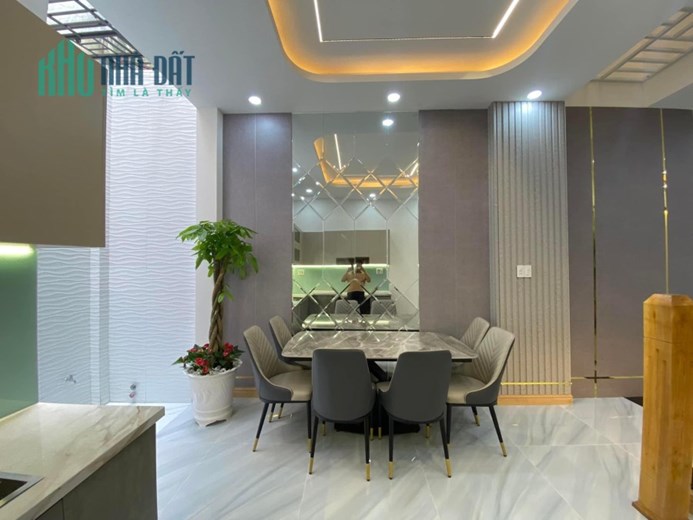 ✅ Vị trí: 84/ Bùi Quang Là, phường 12, quận Gò Vấp.
✅ Kết cấu: trệt, 2 lầu: phòng khách, bếp, 4