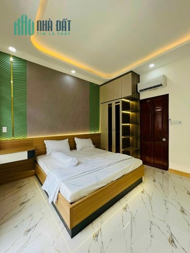 ✅ Vị trí: 84/ Bùi Quang Là, phường 12, quận Gò Vấp.
✅ Kết cấu: trệt, 2 lầu: phòng khách, bếp, 4