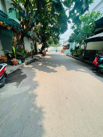 Chủ gửi bán dãy nhà trọ đường Lê Đức thọ p16 go vấp 
đường nhựa xe hơi thông giá rẻ
-- Diện tích :
