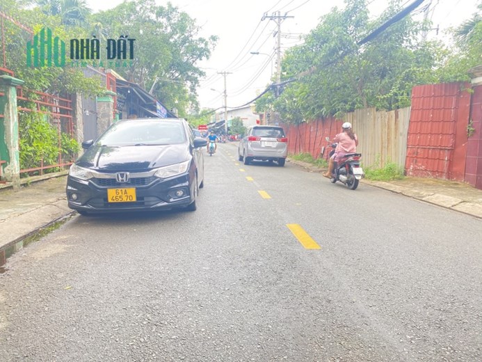 Nhà cấp 4 diện tích khủng giá hạt dẻ thuộc trung tâm phường Trường Thọ, TP Thủ Đức, 2 xẹc nhưng xe