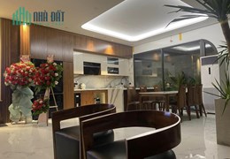 BÁN NHÀ MẶT PHỐ TRẦN BÌNH, KD SẦM UẤT. DT 82M2, GIÁ 17 TỶ. 0979400492