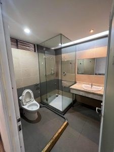 Chính Chủ Cần Sang Lại Nhà Nguyên Căn Đang Làm CHDV Vị Trí Đẹp Tại Tp Hồ Chí Minh