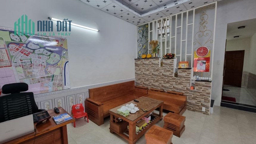 Bán căn nhà 2 mặt kiệt, mê lửng đúc và 3 phòng trọ thu nhập 4 triệu/tháng