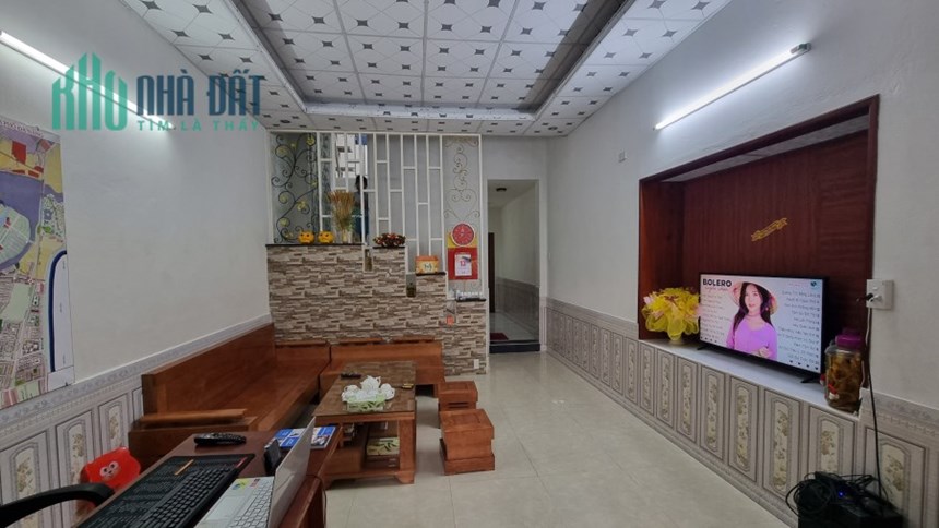 Bán căn nhà 2 mặt kiệt, mê lửng đúc và 3 phòng trọ thu nhập 4 triệu/tháng