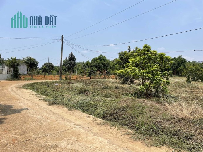 Chính chủ bán 212m²  đất Nam Ban, ngang 7m x 104mtc. Đường betong oto