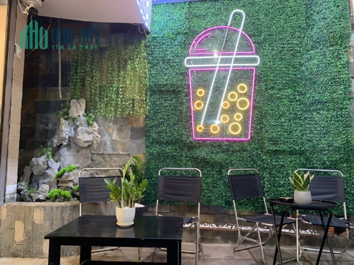 quán cafe 79 hai bà trưng (mặt đường) gần ngã tư lê duẩn cửa nam