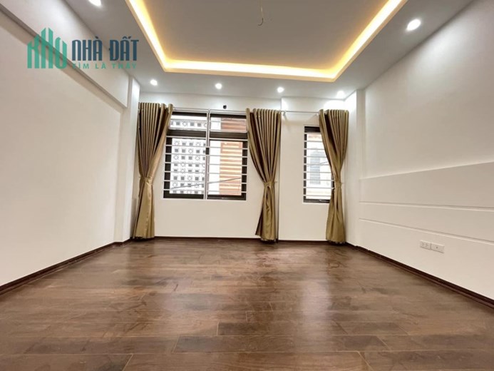 Bán nhà định công 36m2,mới,đẹp,ở luôn,giá 3,28tỷ