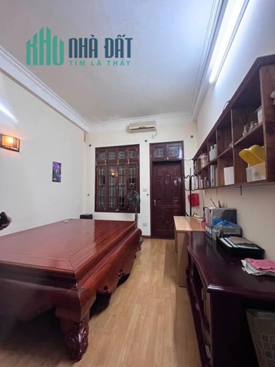 Cần bán nhà Hoàng Cầu, Nguyễn Phúc Lai 45m2x5T 10.7 tỷ phân lô, 2 thoáng ôtô tránh, LH: 0969618967
