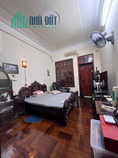 Cần bán nhà Hoàng Cầu, Nguyễn Phúc Lai 45m2x5T 10.7 tỷ phân lô, 2 thoáng ôtô tránh, LH: 0969618967