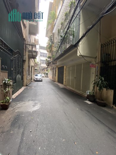 Cần bán nhà Hoàng Cầu, Nguyễn Phúc Lai 45m2x5T 10.7 tỷ phân lô, 2 thoáng ôtô tránh, LH: 0969618967