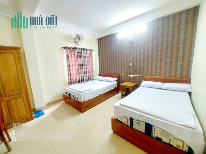 Bán khách sạn Gần Đường Nguyễn Thị Nghi 37 phòng thu 3.6 tỷ .1 năm