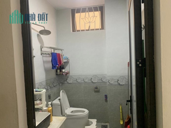 NHÀ BỒ ĐỀ - 30M Ô TÔ - KHÁCH VỀ Ở NGAY. GIÁ 3,3 TỶ.
GẦN HỒ ĐIỀU HÒA BỒ ĐỀ.