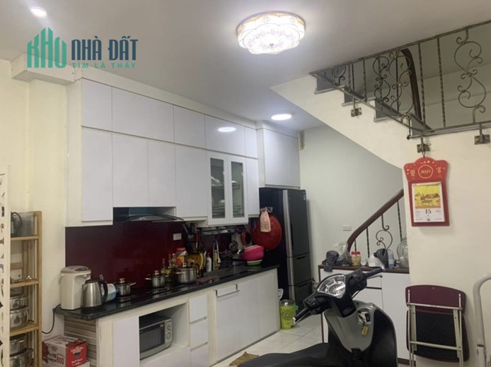 NHÀ BỒ ĐỀ - 30M Ô TÔ - KHÁCH VỀ Ở NGAY. GIÁ 3,3 TỶ.
GẦN HỒ ĐIỀU HÒA BỒ ĐỀ.