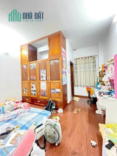 Bán nhà đẹp 2 lầu mặt tiền Hẻm cạnh khu Cư Xá Ngân Hàng, Quận 7. DT: 5x17m  Giá: 8.5 tỷ