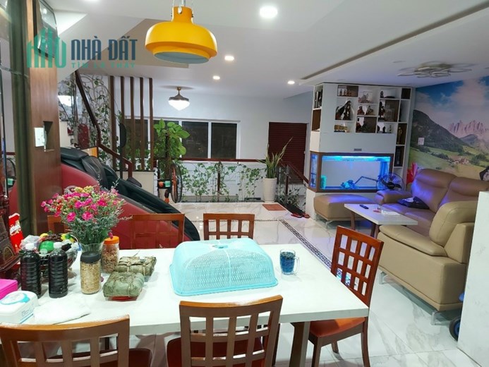 Bán nhà hẻm xe hơi đường 11 phường An Phú TP Thủ Đức, diện tích 89m2, hướng Đông Bắc. ĐANG CHO THUÊ