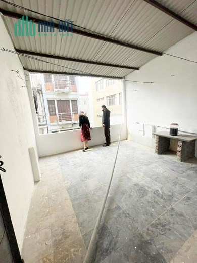Cần bán nhà Mặt phố Thụy Khuê nhanh giá 12 tỷ, 40mx5 tầng, Mới đẹp