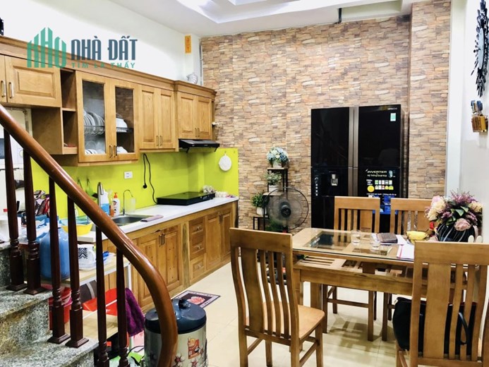 Bán nhà Bế Văn Đàn, Hà Đông, PHÂN LÔ, KINH DOANH 40m2 giá hơn 4tỷ