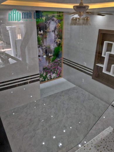 Bán nhà phố Tiền Phong - Hải An, diện tích 75m x 4 tầng, sân cổng riêng, GIÁ 4.3 tỉ ngay mặt đường