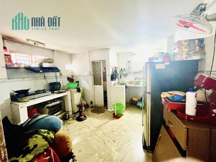 Bán nhà HXH đường Thái Phiên, Q11, 36m2, 4x9, 2 tầng, 2PN, chỉ 3.95 tỷ TL chính chủ.