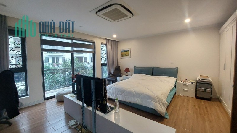 Bán siêu biệt thự VIP KĐT Yên Hòa-Trần Kim Xuyến, DT 155m2, MT 10m.