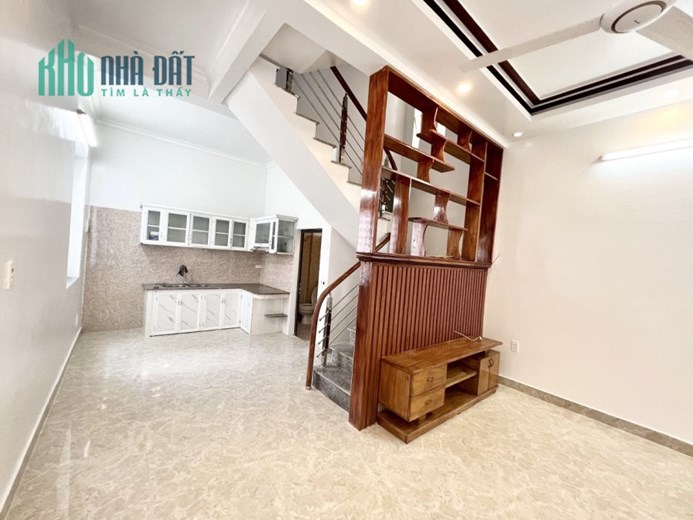 Bán nhà ngõ 594 Thiên Lôi, 37m x 3 tầng dân xây độc lập, GIÁ rẻ chie 1.79 tỉ
