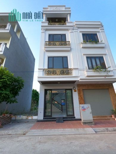 Bán nhà phân lô số 235Tái Định Cư Cây Đa 13 Gôc, 4 tầng mới tinh độc lập GIÁ 4.5 tỉ