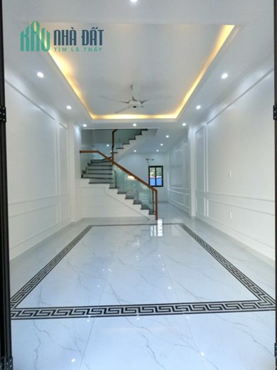 Bán nhà phân lô số 235Tái Định Cư Cây Đa 13 Gôc, 4 tầng mới tinh độc lập GIÁ 4.5 tỉ