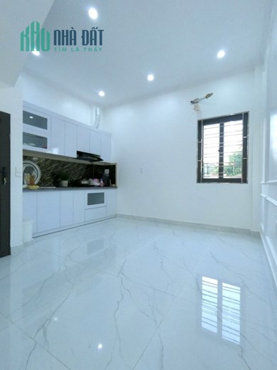 Bán nhà phân lô số 235Tái Định Cư Cây Đa 13 Gôc, 4 tầng mới tinh độc lập GIÁ 4.5 tỉ