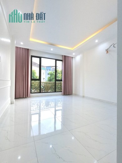 Bán nhà phân lô số 235Tái Định Cư Cây Đa 13 Gôc, 4 tầng mới tinh độc lập GIÁ 4.5 tỉ