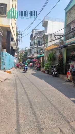 Chính chủ gấp bán nhà 3 tầng đường trường chinh, hẻm xe hơi, 75m2 chỉ 6.7 tỷ, ngay BigC