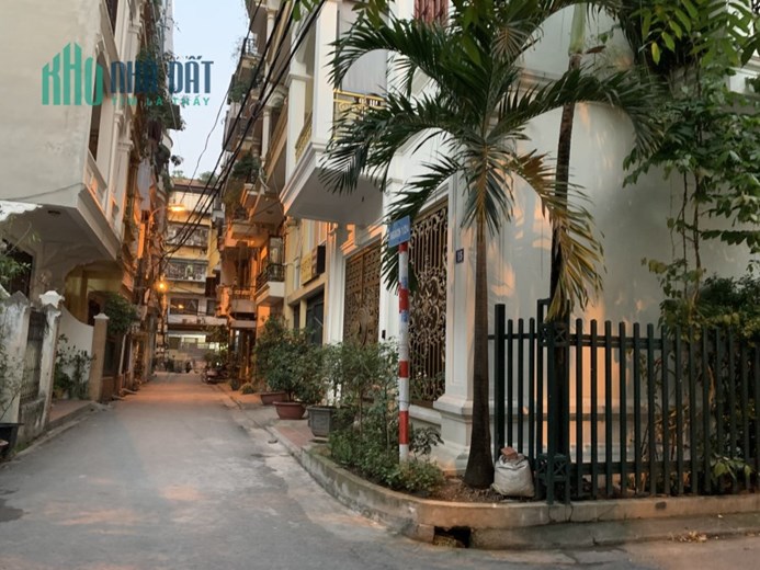 Bán nhà Trần Quốc Hoàn, Cầu Giấy. 66m2; giảm sốc còn 10.5 tỷ. Phương