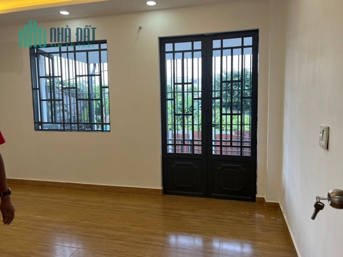 NHÀ ĐẸP LINH ĐỒNG - 64M2 – 2TẦNG – HẺM XE HƠI TRÁNH – CHỈ NHỈNH 4 TỶ