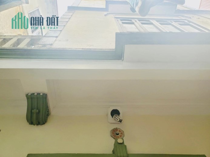 BÁN NHÀ KHÂM THIÊN 10M RA PHỐ-NHÀ ĐẸP SẴN Ở