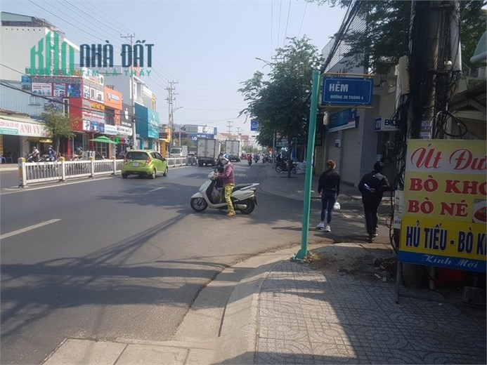 Cho thuê mặt tiền 1 trệt 1 lầu đường 30/4, tp.vũng tàu góc ngã 3 đông đúc