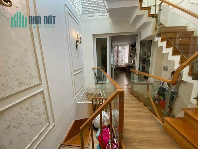 Nhà Mặt Tiền Tân Phòng KDC Tân Quy Đông - TT Quận 7