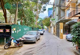 Bán 130m2 đất ngõ 32 Trần Quôc Hoàn Câu Giấy kinh doanh 12 tỷ.