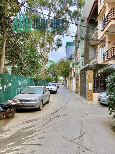 Bán 130m2 đất ngõ 32 Trần Quôc Hoàn Câu Giấy kinh doanh 12 tỷ.