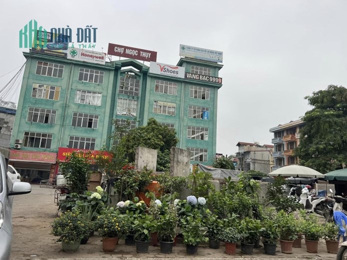 Siêu phẩm, Nhà ĐẸP 5 tầng, Ô TÔ, NỘI THẤT 33m2 Ngọc Thuỵ, Long Biên.