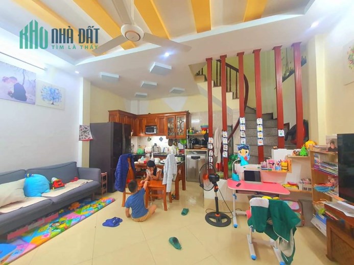 Bán nhà để ở, đường Vĩnh Hưng, Hoàng Mai, ngõ nông thoáng, gần ô tô 4 tâng 3,7 tỷ