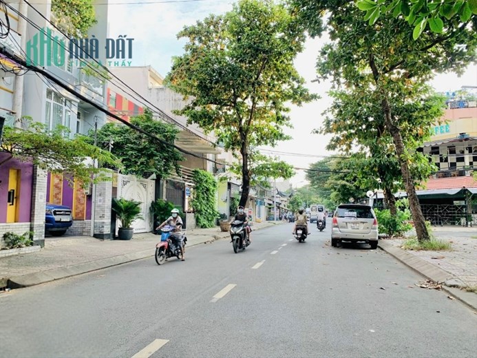 MTKD 20m GẦN NGÃ 4 TÂN SƠN NHÌ, 8X37.5, 300M2. CẤP 4. GIÁ 45 TỶ TL